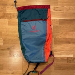 Cotopaxi sinch bag
NEW NEVER USED, no tags